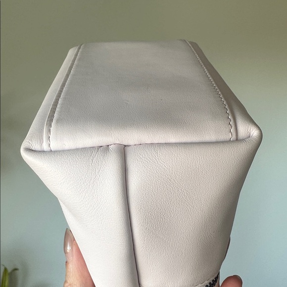 Longchamp Le Pliage Xtra XS Vanity - Limited edition Light Pink Color - Picture 7 of 10